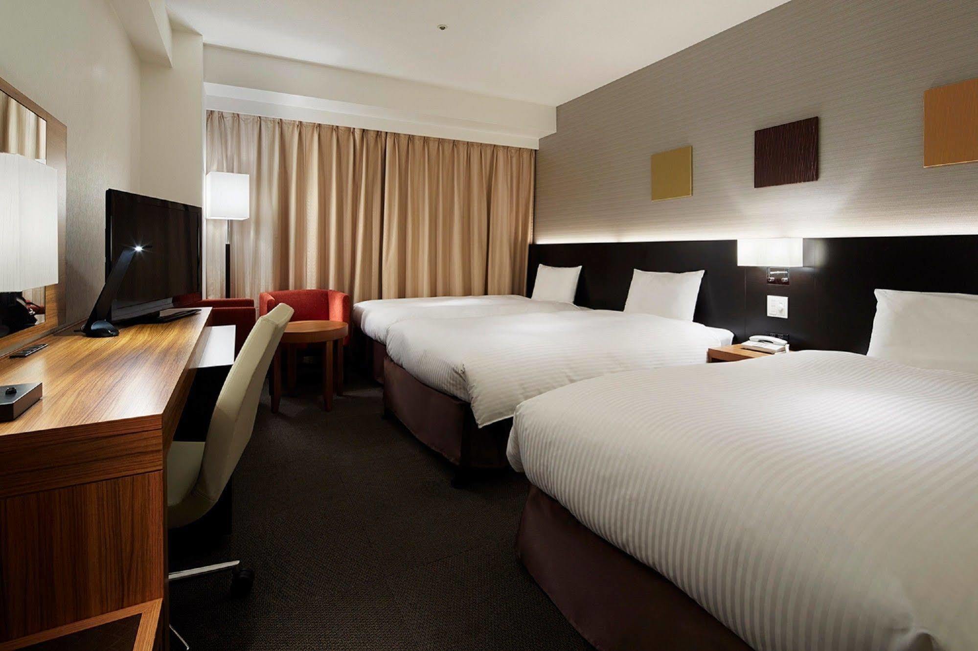 Mitsui Garden Hotel Csiba Kültér fotó
